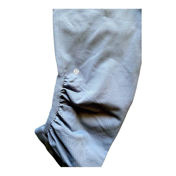 LULULEMON-LIGHT GRAY IN THE FLOW LEGGINGS-SIZE 4 - Picture 2 of 7